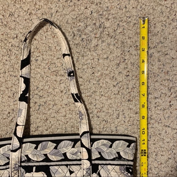 Vera Bradley black and white floral tote bag - Picture 7 of 9